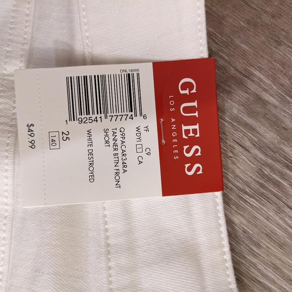 NWT, Guess, White, Shorts, Size 25 - Picture 4 of 5